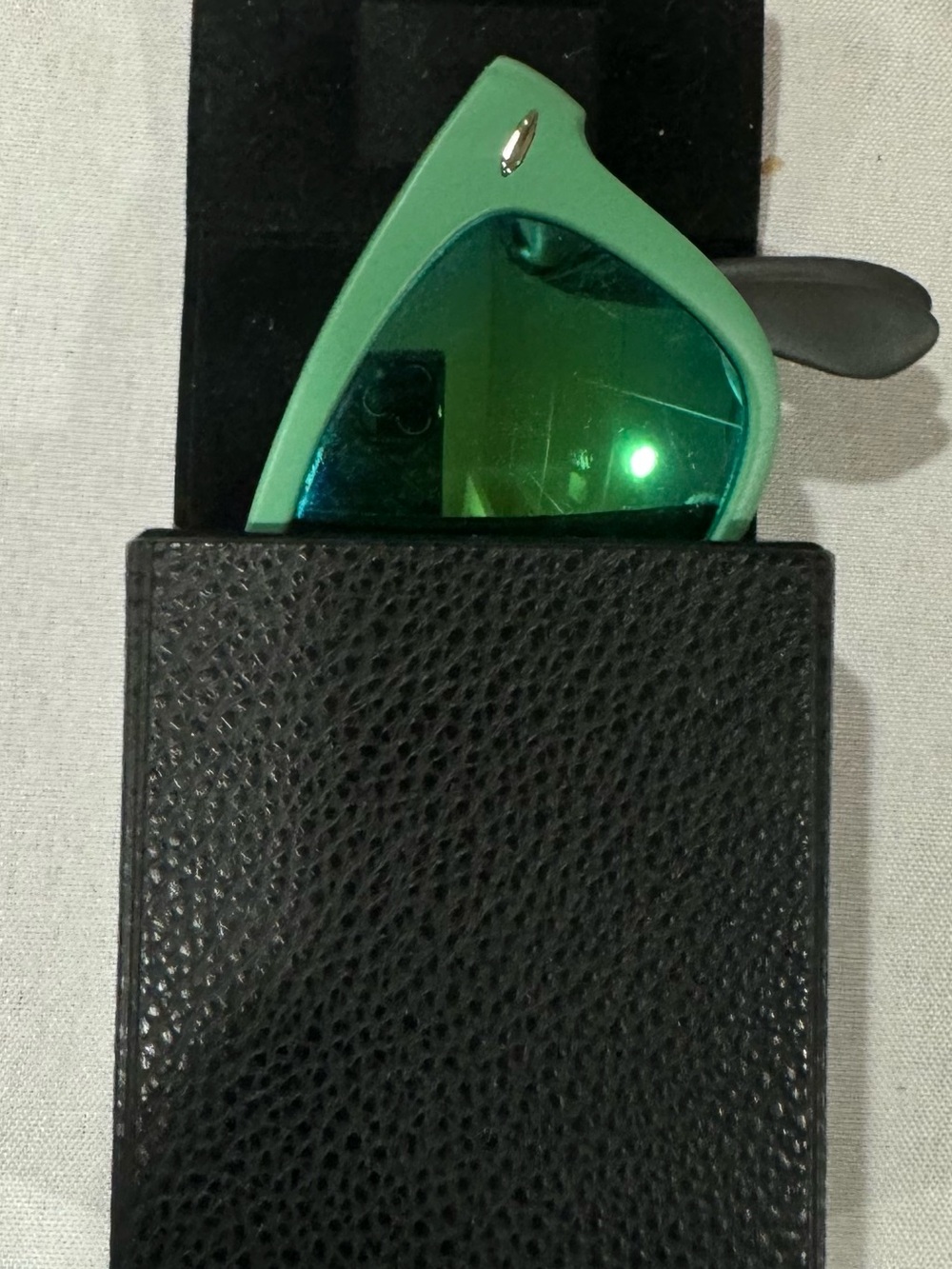 Ray-Ban Wayfarer Folding Sunglasses in Mint Green with Mirrored Lenses - Picture 2 of 3